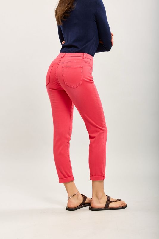 Toxik Boyfriend Jeans In Red