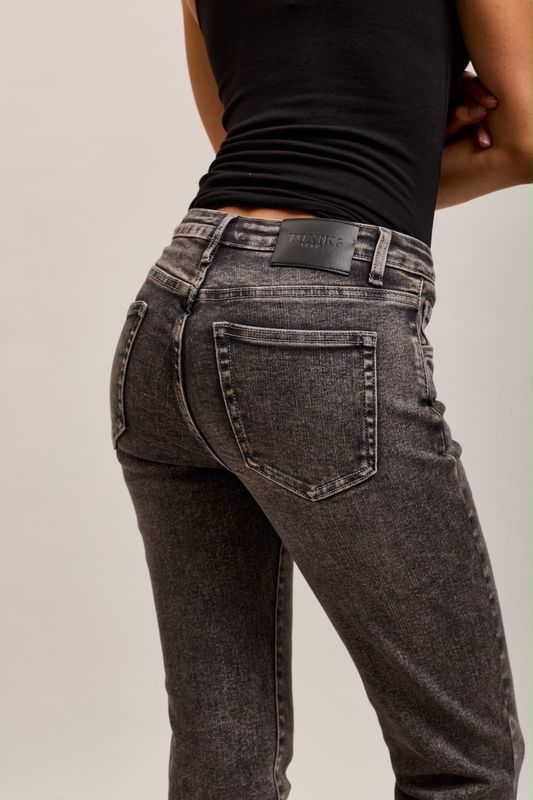 Toxik Boyfriend Jeans In Faded Black/Grey
