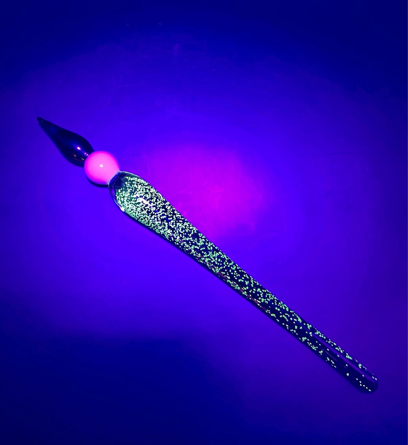 Glass Fountain Pen Dab Tool UV glow in the dark
