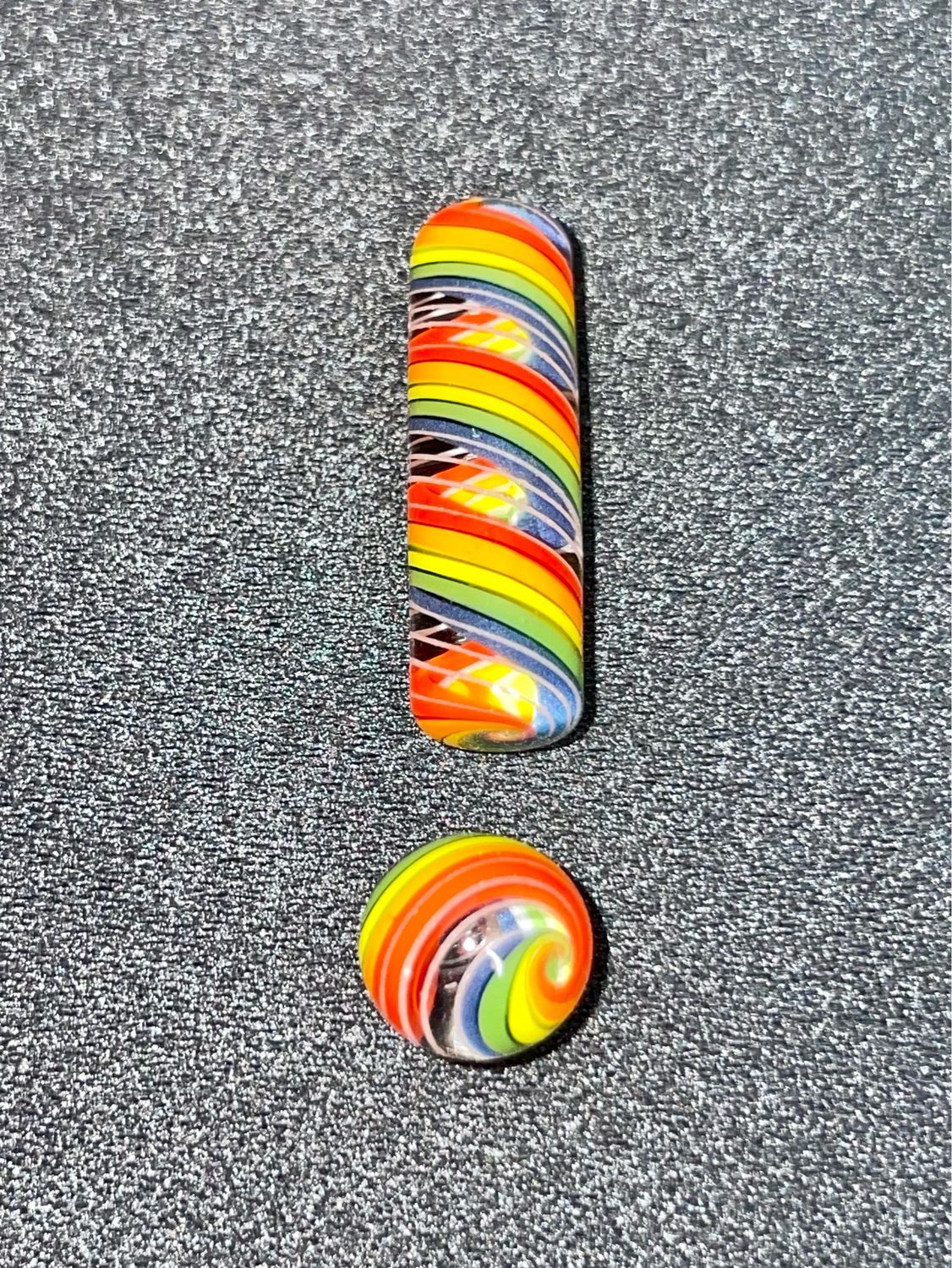 Yg glass pillar and pearl set