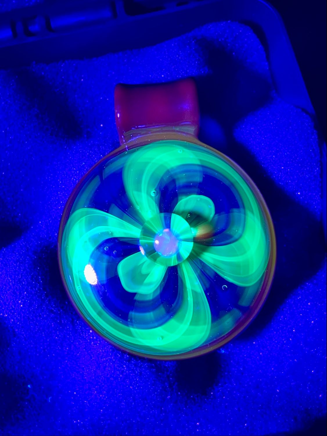 Swan glass UV pendant-0073