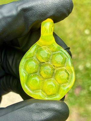Honeycomb pendant UV 0208