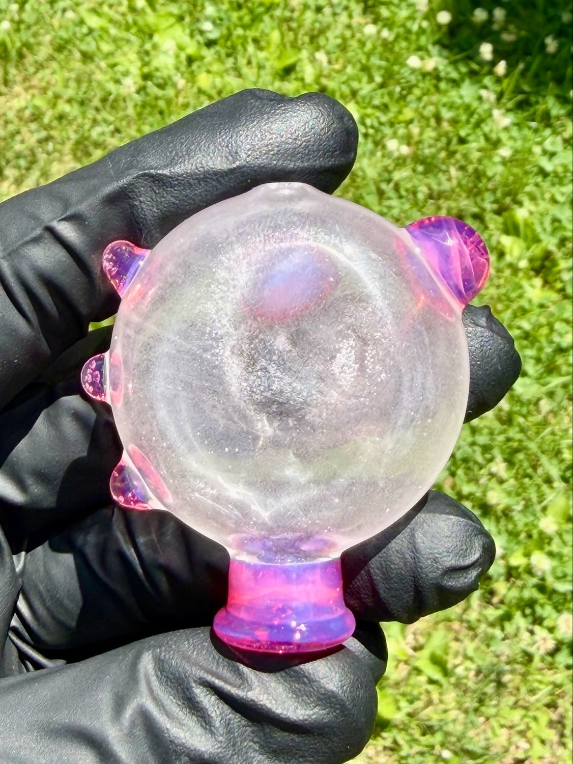 White pivot pendant 
