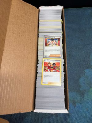 Pokemon trainer card lot 800