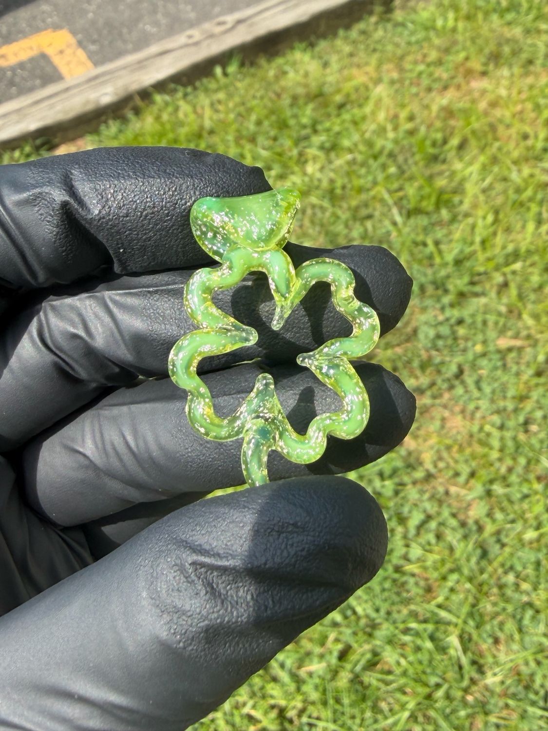 Four leaf clover pendant rich villa 