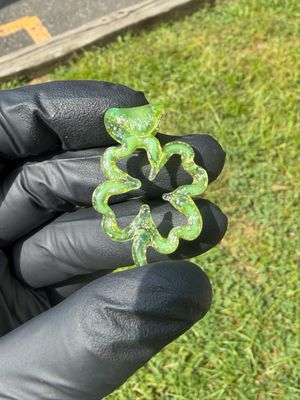 Four leaf clover pendant rich villa 