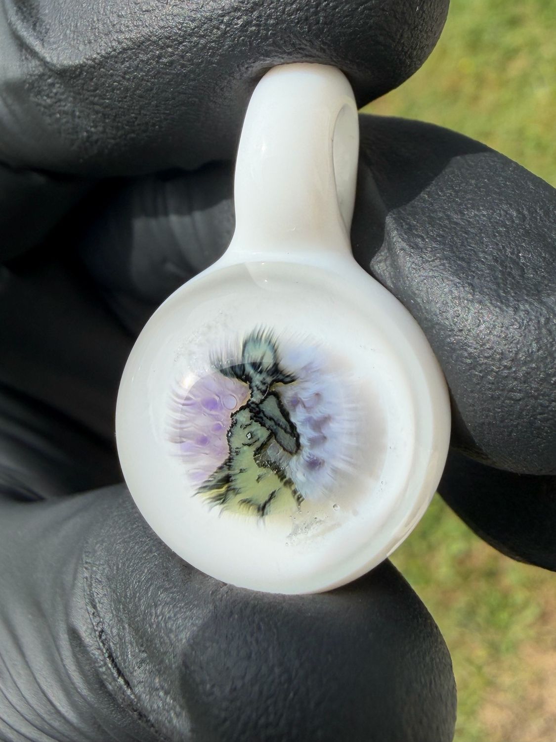 Spicy Alien pendant UV