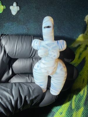 Mummy full size babe pendant UV