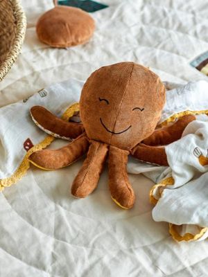 Octopus soft toy