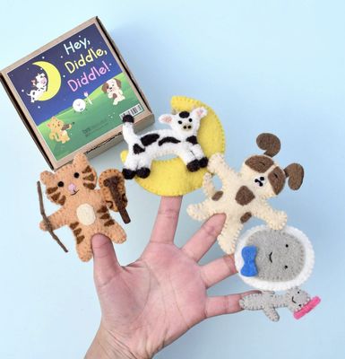 Hey Diddle Diddle Finger puppets