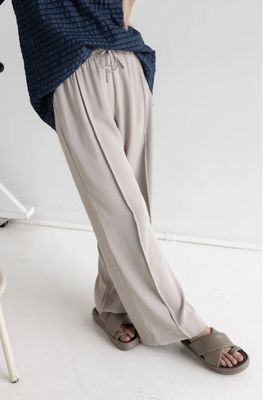 Pentagon pant in stone