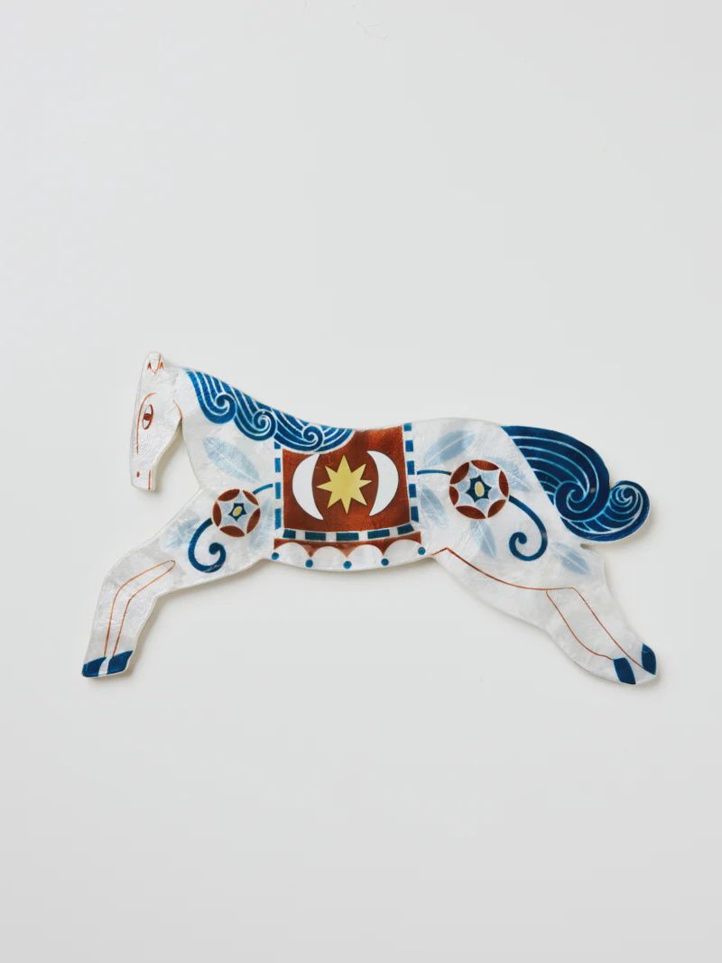 Paloma horse white