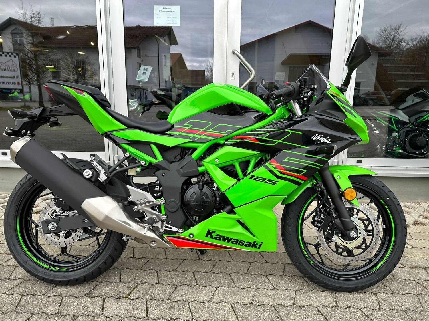 Kawasaki Ninja 125 Tageszulassung