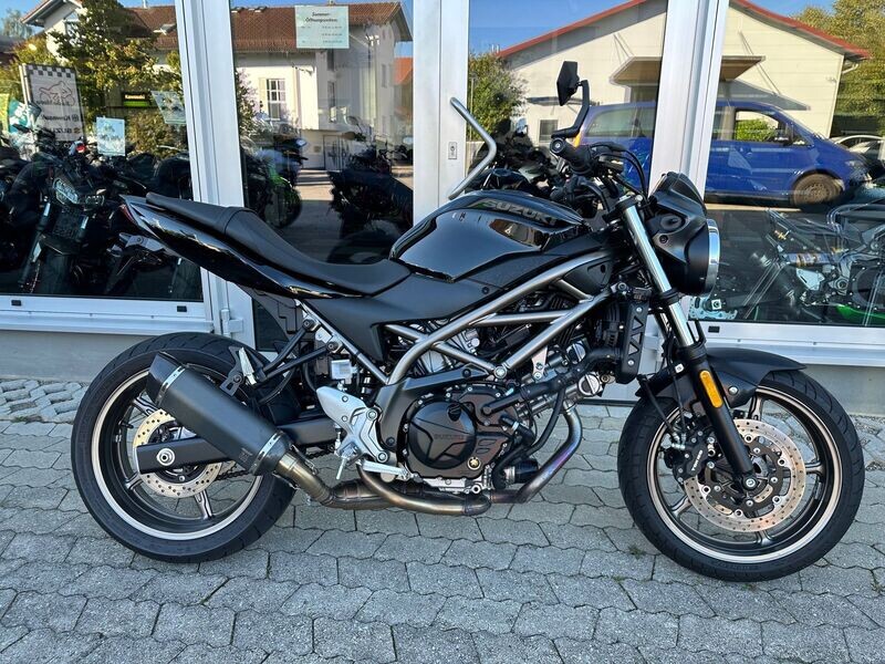 Suzuki SV650, viel Zubehör, A2 Suzuki SV650, viel Zubehör, A2