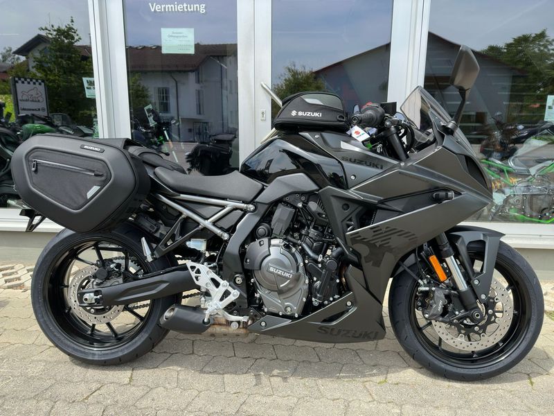 Suzuki GSX-8R Tourer Edition Umbau 2025 Suzuki GSX-8R Tourer Edition Umbau 2025