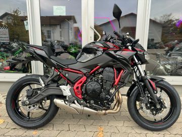 Kawasaki Z650 *2025*| Neue Farbe | verfügbar Kawasaki Z650 *2025*| Neue Farbe | verfügbar