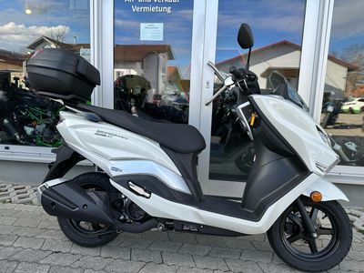 Suzuki Burgman Street 125EX | mit Top Case