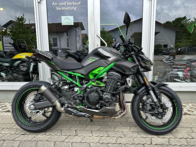 Kawasaki Z900 Green Sport Edition Umbau *2025* Kawasaki Z900 Green Sport Edition Umbau *2025*