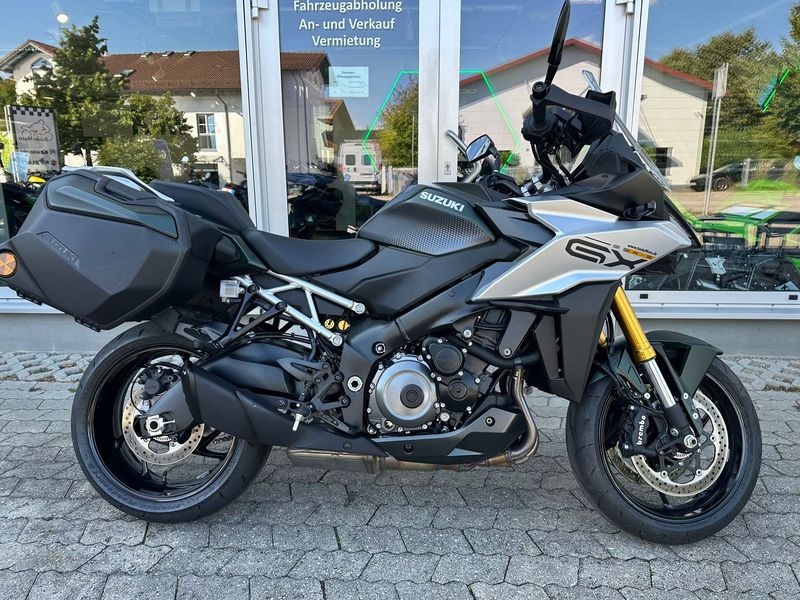 Suzuki GSX-S1000 GX *2024* | Koffer| wenig Kilometer Suzuki GSX-S1000 GX *2024* | Koffer| wenig Kilometer