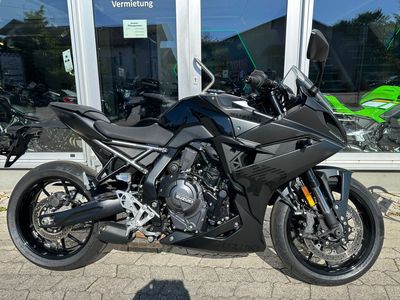 Suzuki GSX-8R  wenig Kilometer