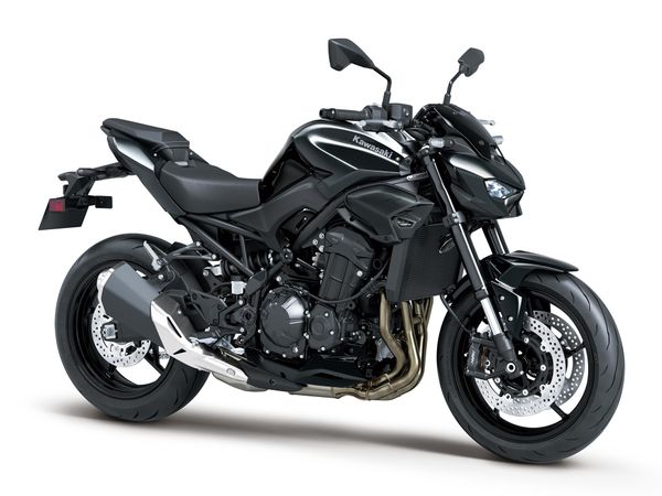 Kawasaki Z900 *2026* | Jetzt vorbestellen, alle Farben