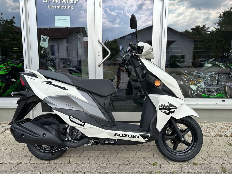 Suzuki Avenis 125 Suzuki Avenis 125