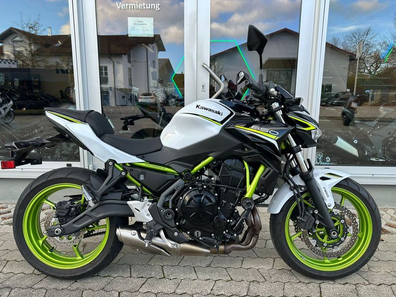 Kawasaki Z650 | Tieferlegeung Kawasaki Z650 | Tieferlegeung