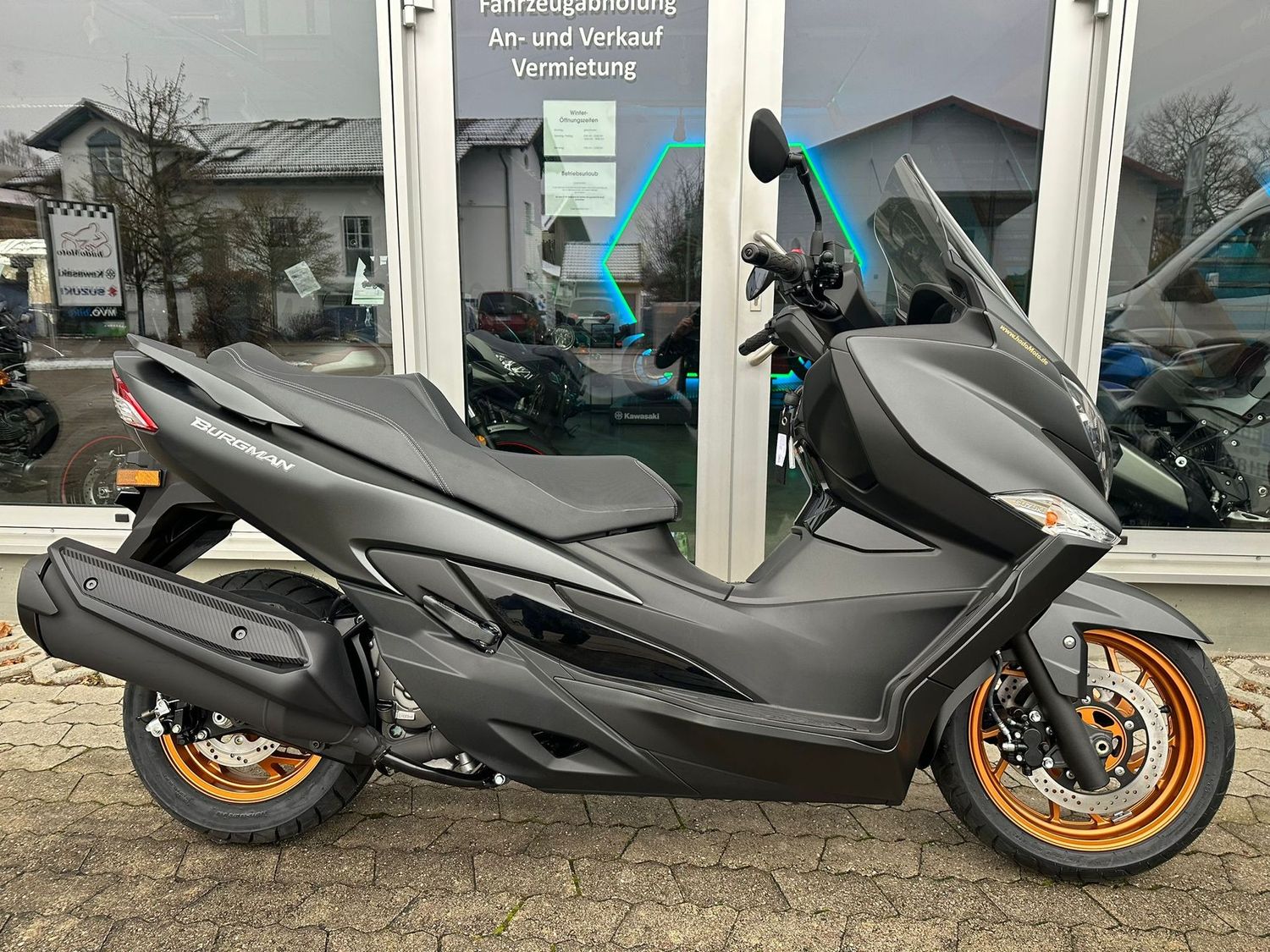 Suzuki Burgman 400 *2026*, alle Farben Suzuki Burgman 400 *2026*, alle Farben