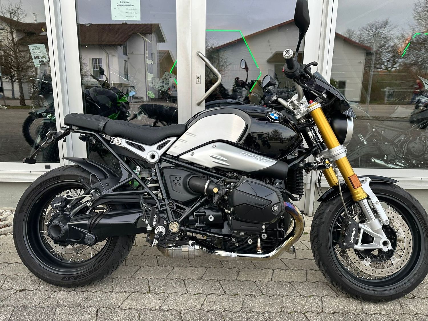 BMW R Nine T | Zubehör | Option 719 | Black