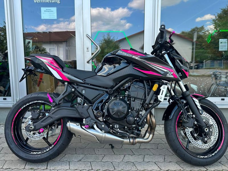 Kawasaki Z650 S Pink Edition *2026*| sofort verfügbar Kawasaki Z650 S Pink Edition *2026*| sofort verfügbar
