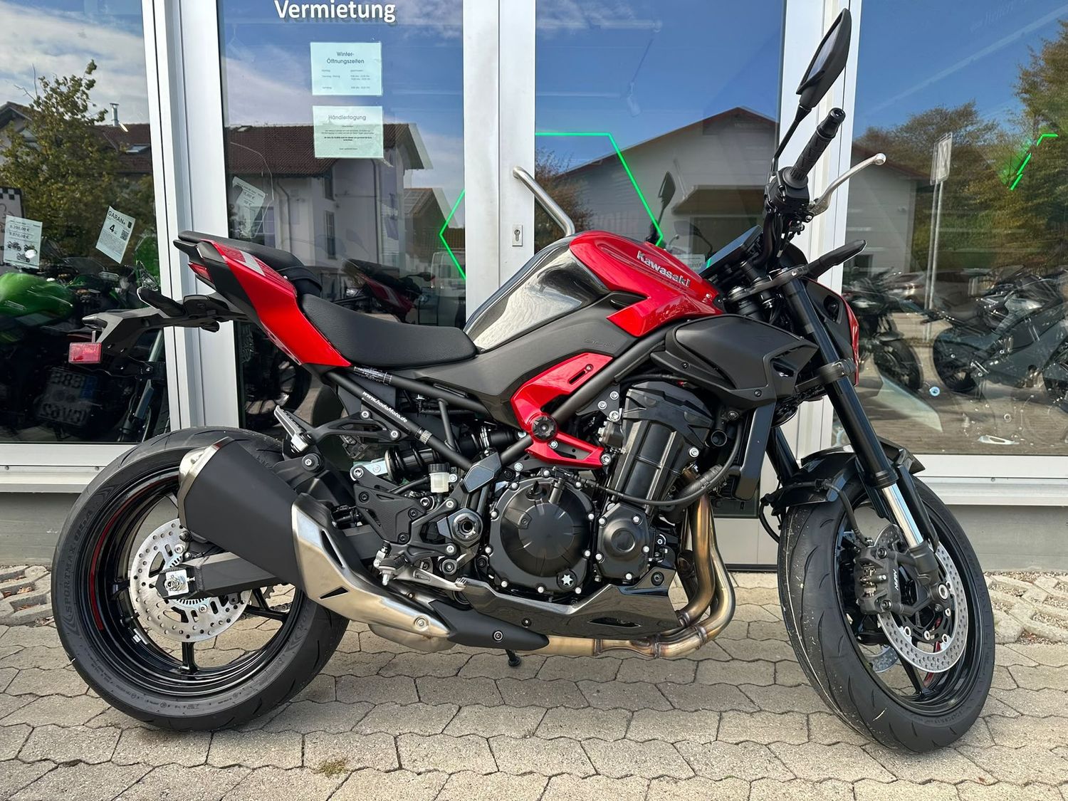 Kawasaki Z900 *2027*, alle Farben