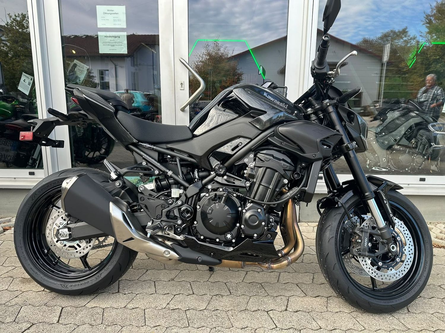 Kawasaki Z900 *2027*, alle Farben