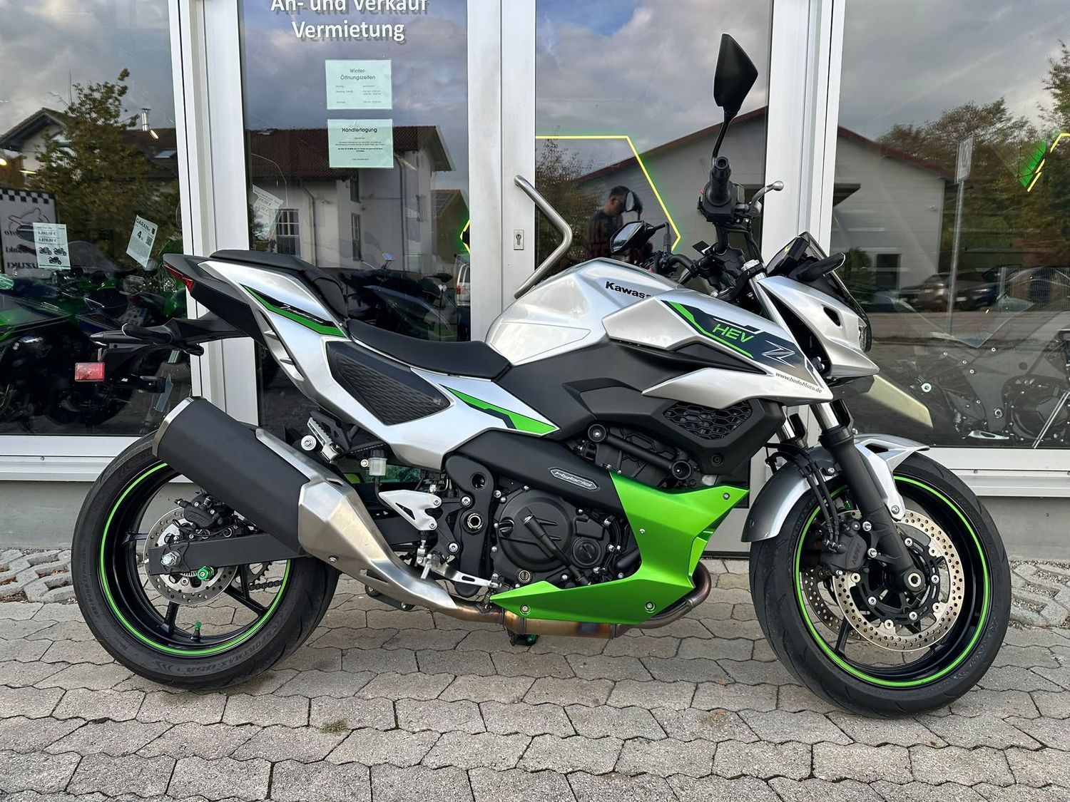 Kawasaki Z7 Hybrid
