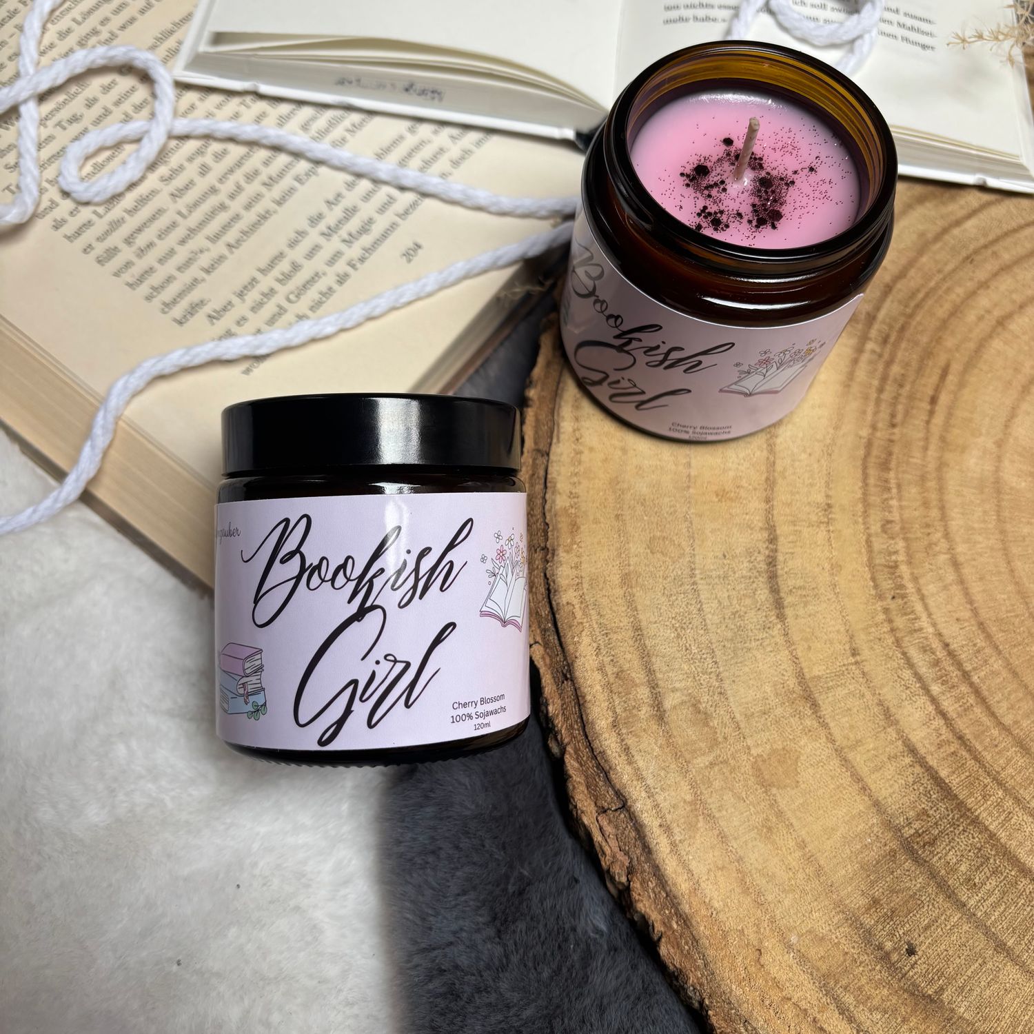 Duftkerze „Bookish Girl“