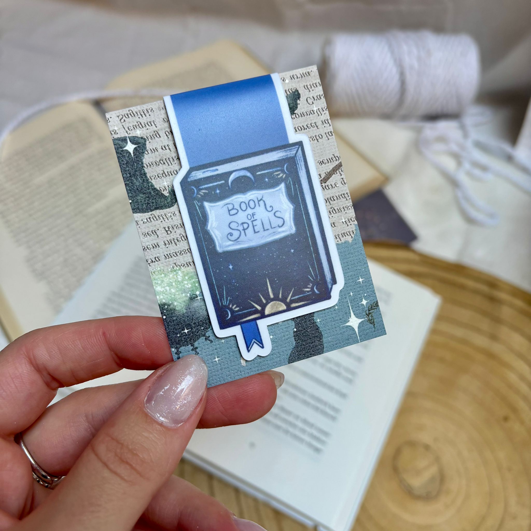 Magnetisches Lesezeichen – Book of Spells
