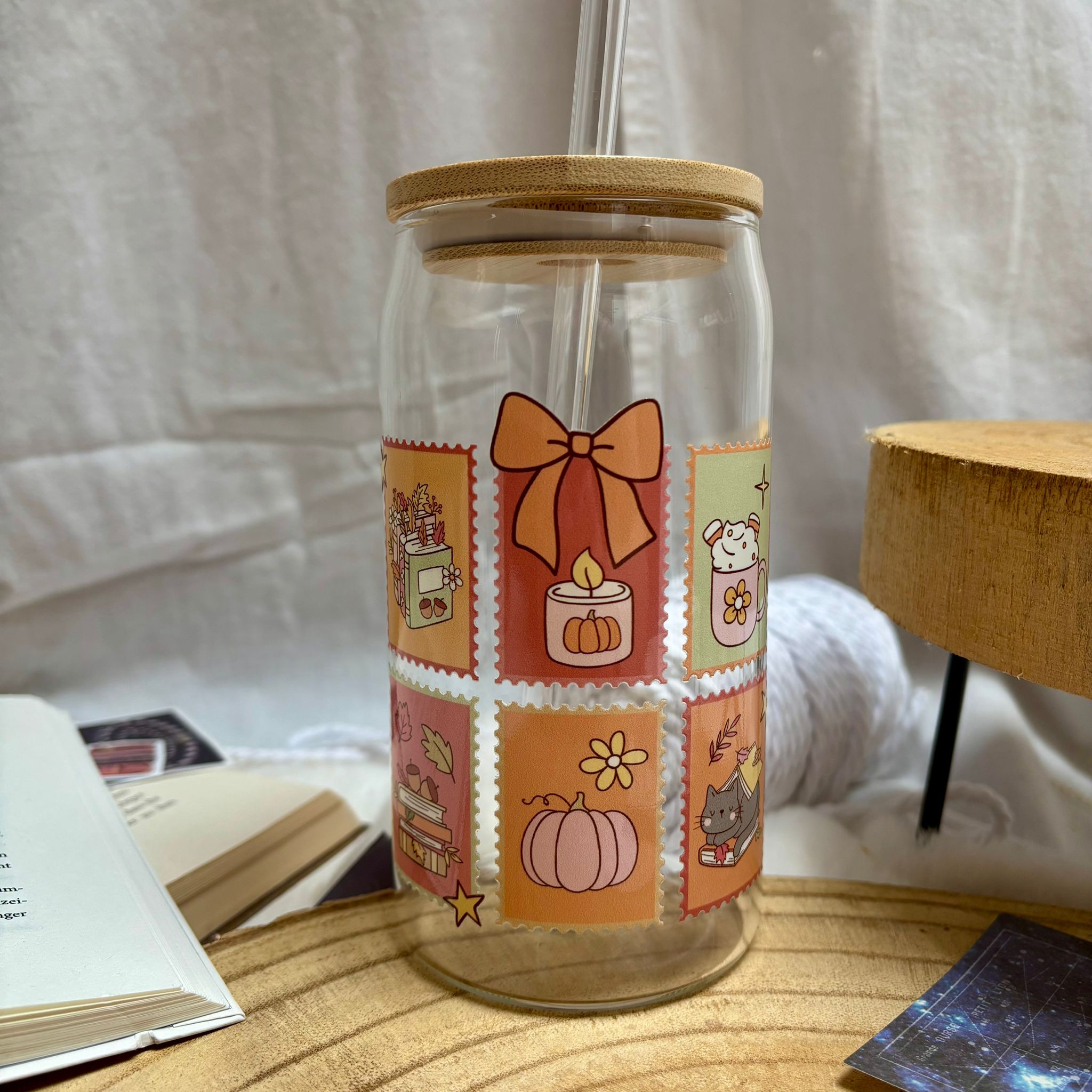 Cozy Fall Trinkglas mit Bambusdeckel & Strohhalm
