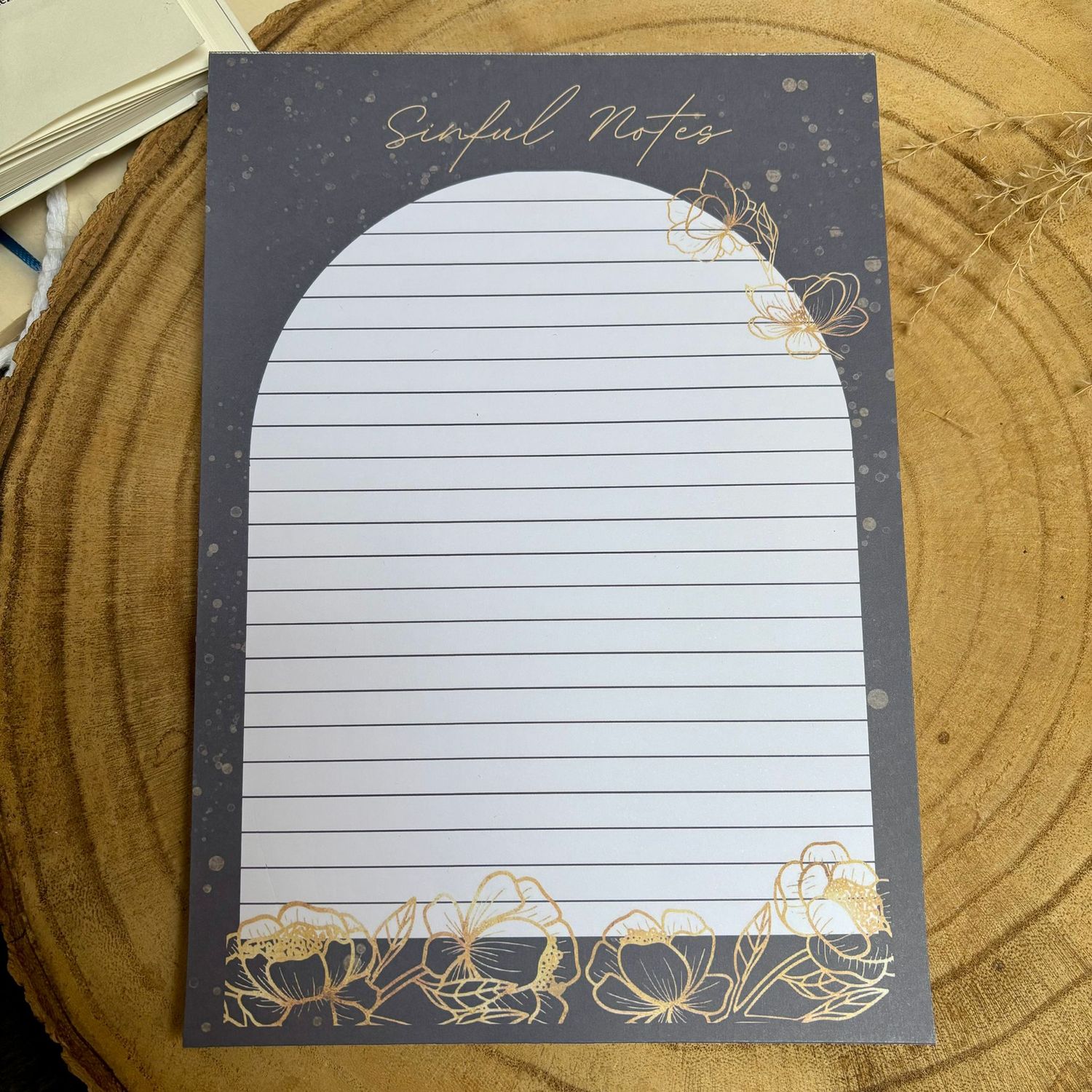 Schreibblock „Sinful Notes“ – liniertes Notizpad mit Golden-Florals