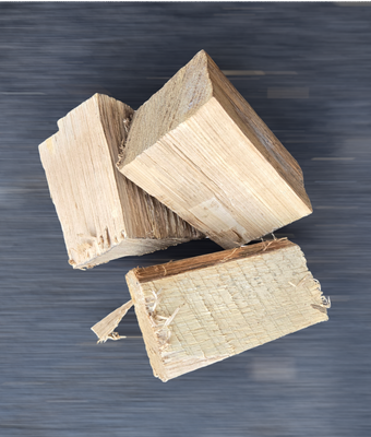 Chunk ou morceaux de bois de chêne pour fumoir