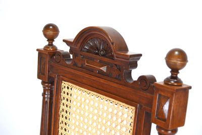 Gründerzeit Muschel-Säule-Stuhl um 1880 im wohnfertigen Zustand