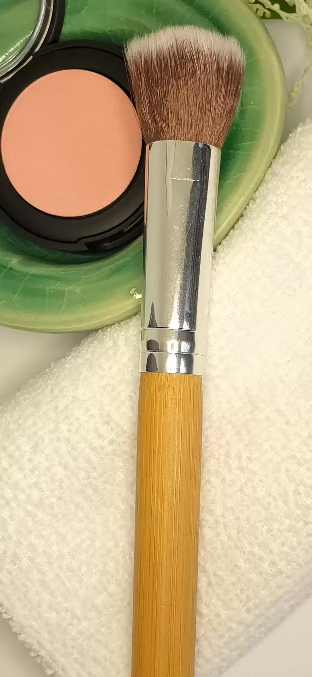Natural Bamboo Blush Brush