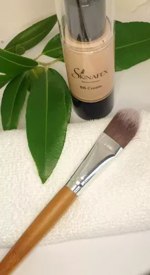 Natural Bamboo Liquid Foundation Brush