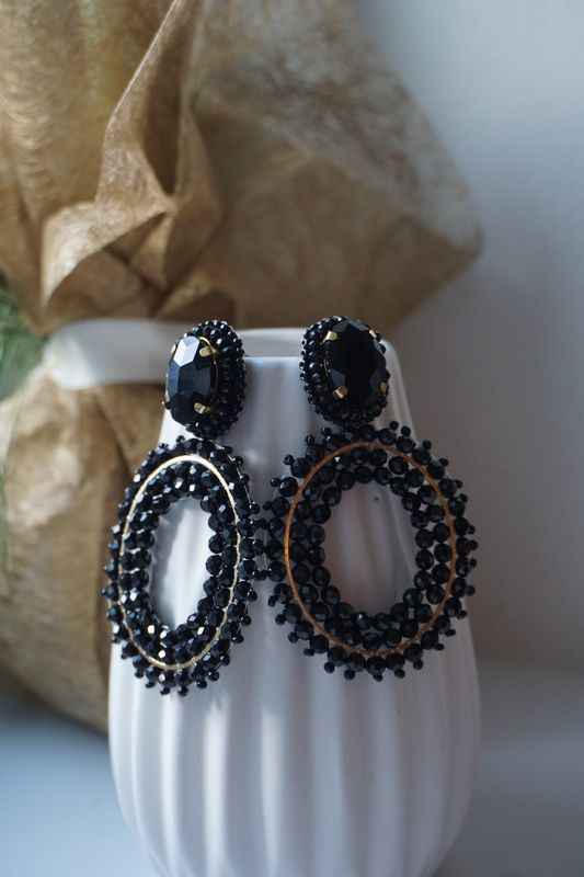 Ovale Stone Ohrringe (schwarz) Ovale Stone Ohrringe (schwarz)