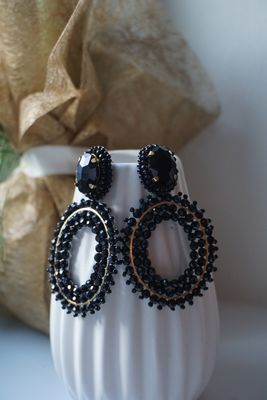 Ovale Stone Ohrringe (schwarz)