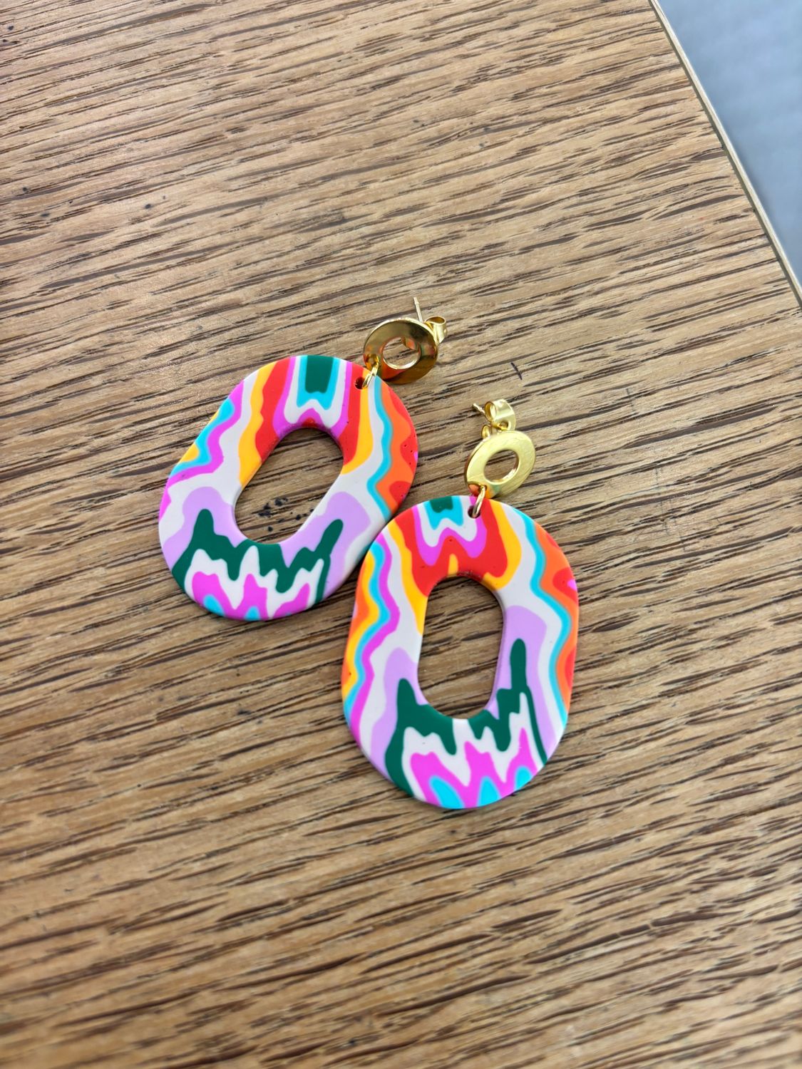 JoJo Jewelry Ohrring Hippy (bunt)