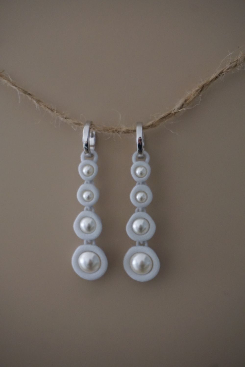 FABNORA Anhänger PEARL Long (White)