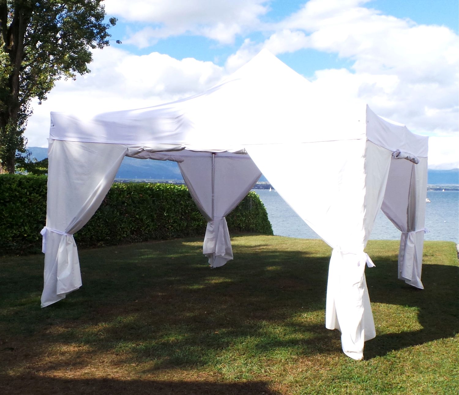 TENTE 4x4m Location +/- 48 heures