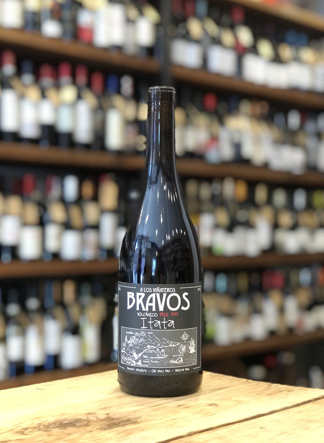 A Los Viñateros Bravos - Volcanico Pais Canto a lo Divino Cinsault - Itata Valley, 2021 (750ml)