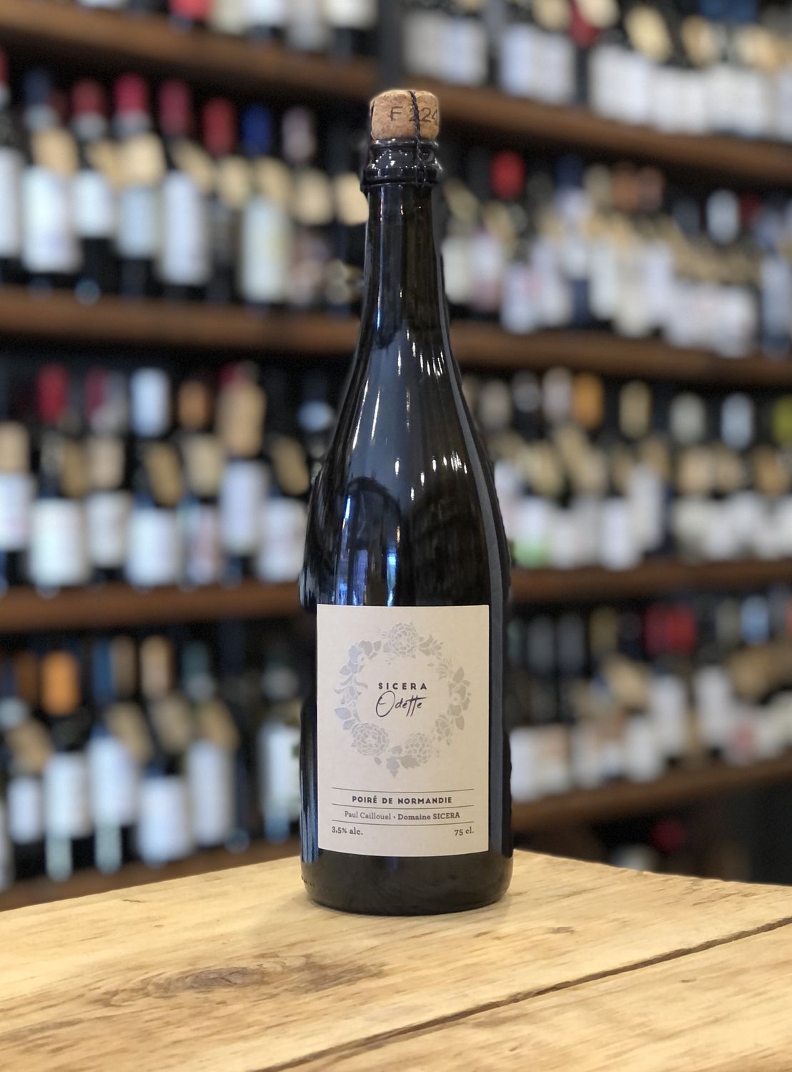 Domaine Sicera &#39;Odette Poire de Normandie Cider, France (750ml)