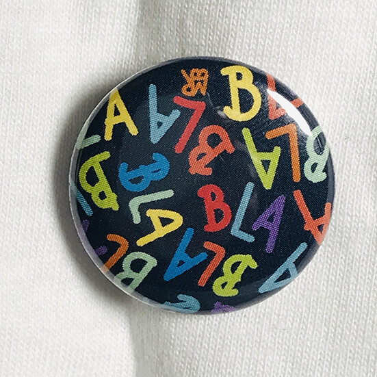 Badge BLABLA - Multicolore