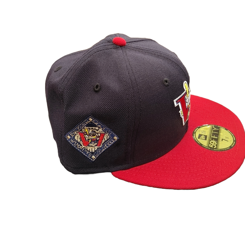 RETRO NIGHT PLAYER CAP